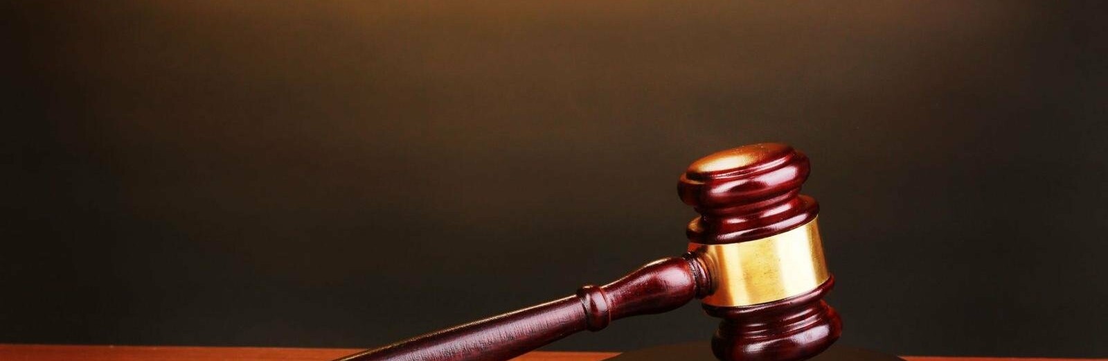 Казарму в елизовском поселке Вулканный пустят с молотка, начальн...    Казарму в елизовском поселке Вулканный пустят с молотка, начальная цена – 1,7 млн руб